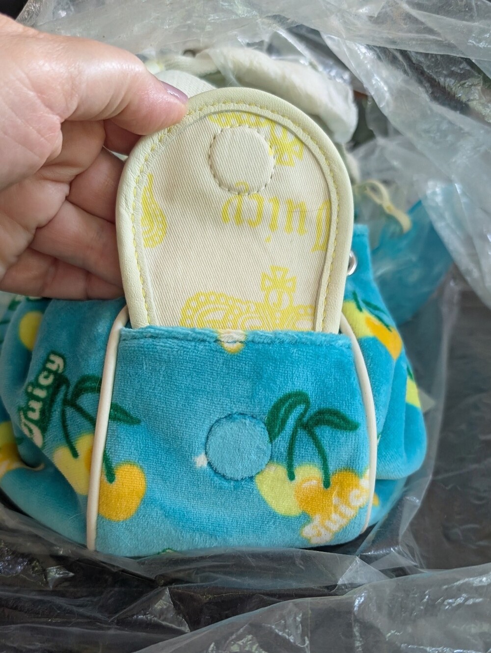 RARE, VINTAGE, Y2K NWT Juicy Couture BABY FLUFFY Poolside Terry Hobo/Satchel Bag - Picture 9 of 16